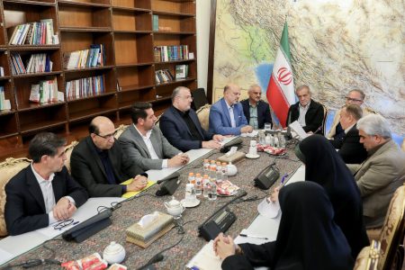 استیضاح همتی به صلاح نیست/ در شروع سال جدید، نباید بازار را دچار تنش کرد استیضاح همتی به صلاح نیست/ در شروع سال جدید، نباید بازار را دچار تنش کرد