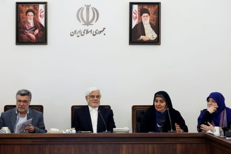 تاکید عارف بر لزوم اخذ تصمیمات قاطع مدیریتی برای کاهش آمار تلفات جادهای تاکید عارف بر لزوم اخذ تصمیمات قاطع مدیریتی برای کاهش آمار تلفات جادهای