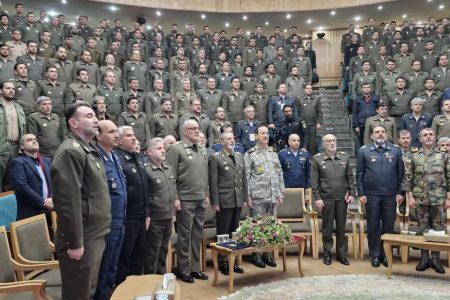 فرمانده دافوس: جنگ شناختی باید در همه ارکان آموزشی مورد توجه قرار گیرد فرمانده دافوس: جنگ شناختی باید در همه ارکان آموزشی مورد توجه قرار گیرد