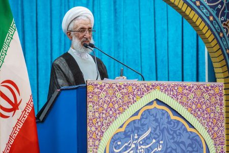 نماز جمعه تهران به امامت آیتالله صدیقی اقامه میشود نماز جمعه تهران به امامت آیتالله صدیقی اقامه میشود