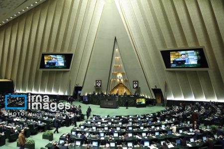 نماینده مجلس: استیضاح وزیر اقتصاد به صلاح کشور نیست/ دولت برای حل مشکلات گام بردارد نماینده مجلس: استیضاح وزیر اقتصاد به صلاح کشور نیست/ دولت برای حل مشکلات گام بردارد