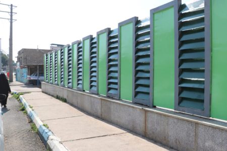 عملیات رنگ آمیزی و زیباسازی پل حد فاصل میدان یاعلی به نفتون در حال انجام است