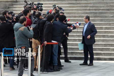 نماینده مجلس: همتی وارث مشکلات اقتصادی از دولتهای گذشته است نماینده مجلس: همتی وارث مشکلات اقتصادی از دولتهای گذشته است