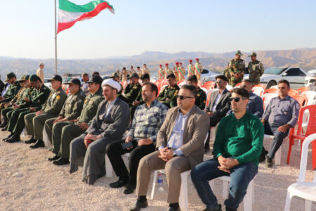 بام مسجدسلیمان میزبان جشن گرامیداشت روز ارتش