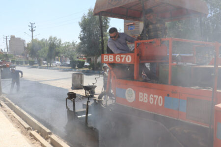 عملیات آسفالت محور پنج بنگله به باشگاه مرکزی آغاز شد