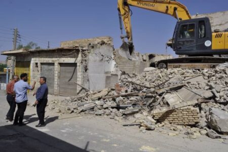 تداوم عملیات تخریب و آماده‌سازی مسیر تعریض خیابان ۱۷ شهریور تا کاروانسرا