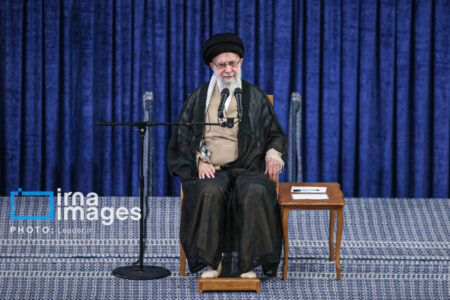 آغاز دیدار هزاران نفر از کارگران با رهبر معظم انقلاب