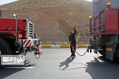 بررسی مشکل سوخت کامیونداران و مجوز تاکسیهای اینترنتی در کمیسیون عمران بررسی مشکل سوخت کامیونداران و مجوز تاکسیهای اینترنتی در کمیسیون عمران