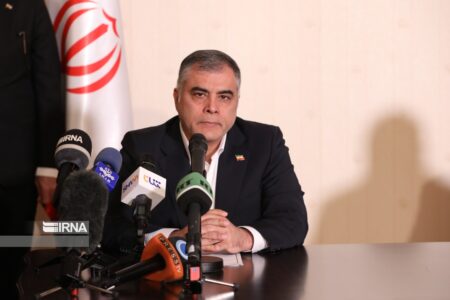 تأکید وزیر نفت بر همکار نیروهای فراجا برای مبارزه با قاچاق سوخت