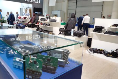 تمرکز بر صادرات قطعات، فرصتی برای توسعه پایدار صنعت خودرو