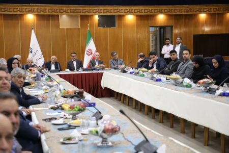 در ۱۵ سال گذشته در مدیریت عملکرد مدیران و کارکنان دولت موفق نبودیم در ۱۵ سال گذشته در مدیریت عملکرد مدیران و کارکنان دولت موفق نبودیم