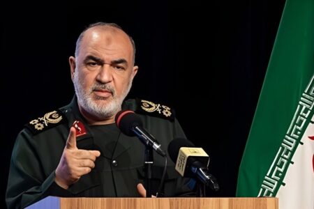 سردار سلامی: هر نقطهای که مبدا تهاجم باشد؛ مقصد تهاجم خواهد شد سردار سلامی: هر نقطهای که مبدا تهاجم باشد؛ مقصد تهاجم خواهد شد