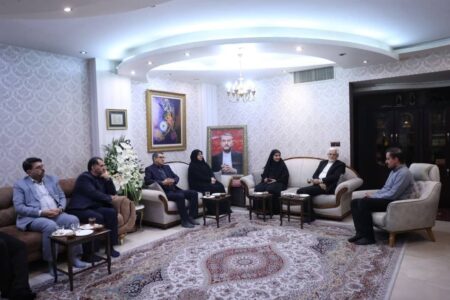 عارف: اخلاق‌مداری و حسن‌خلق شهید امیر عبداللهیان زبانزد بود