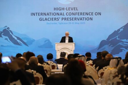 عارف: با تقویت همکاریهای بینالمللی چالشهای آبی را به فرصت تبدیل کنیم عارف: با تقویت همکاریهای بینالمللی چالشهای آبی را به فرصت تبدیل کنیم