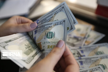 معامله ۱۴۱ میلیون دلار در بازار ارز تجاری مرکز مبادله ایران معامله ۱۴۱ میلیون دلار در بازار ارز تجاری مرکز مبادله ایران
