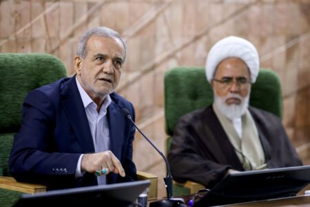 پزشکیان: اصولگرای محکمی هستم و با تمام وجود به اصلاحات معتقدم پزشکیان: اصولگرای محکمی هستم و با تمام وجود به اصلاحات معتقدم