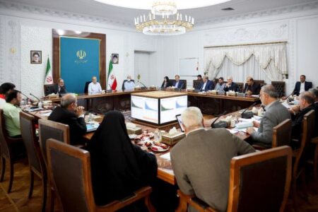 پزشکیان: برای مقابله با آسیب ها، شبکهسازی و بهرهگیری از ظرفیت مردم ضروری است پزشکیان: برای مقابله با آسیب ها، شبکهسازی و بهرهگیری از ظرفیت مردم ضروری است