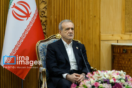 پزشکیان: بسترهای لازم برای توسعه همکاری ها با عمان فراهم است پزشکیان: بسترهای لازم برای توسعه همکاری ها با عمان فراهم است