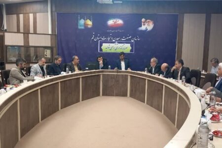 چالش‌های انرژی قم در نشست مسئولان وزارت صمت بررسی شد 