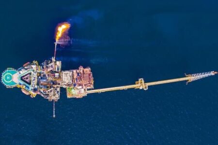 آغاز گامهای اجرایی برنامه مهار گازهای مشعل /هوای مناطق نفت خیز پاک میشود آغاز گامهای اجرایی برنامه مهار گازهای مشعل /هوای مناطق نفت خیز پاک میشود