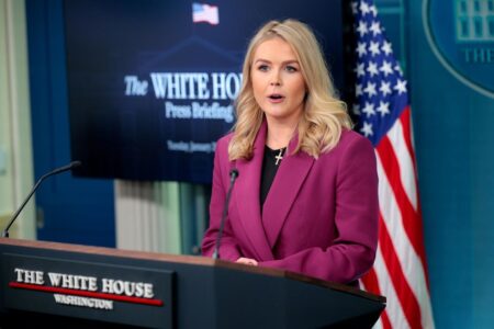 ادعای کاخ سفید: پیشنهاد بسیار دقیق و قابل قبولی به تهران ارائه کردهایم + فیلم ادعای کاخ سفید: پیشنهاد بسیار دقیق و قابل قبولی به تهران ارائه کردهایم + فیلم