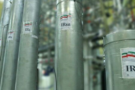 استقلال ملی و حرکت بدون توقف ایران در مسیر غنیسازی استقلال ملی و حرکت بدون توقف ایران در مسیر غنیسازی