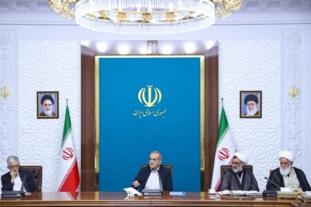 بررسی چگونگی اجرای گفتوگوی آزاد و پیگیری اولویتهای تعلیم و تربیت در شورای انقلاب فرهنگی بررسی چگونگی اجرای گفتوگوی آزاد و پیگیری اولویتهای تعلیم و تربیت در شورای انقلاب فرهنگی