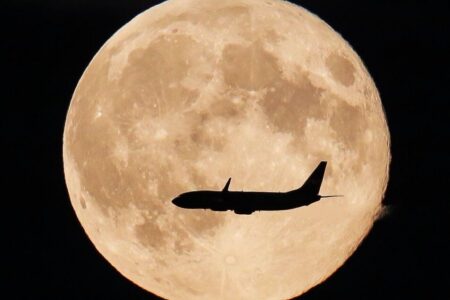 تمدید مجدد لغو پروازهای داخلی و خارجی تا ۲ بامداد چهارشنبه 