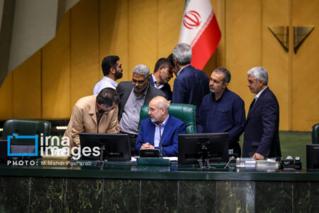 رئیس مجلس: تهمت وارده به نمایندگان را پیگیری میکنیم رئیس مجلس: تهمت وارده به نمایندگان را پیگیری میکنیم