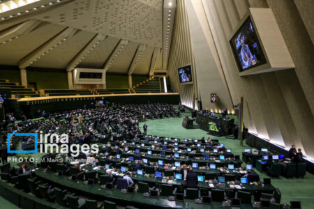 مخالفت مجلس با کلیات لایحه کاهش ۹ درصدی مالیات کالاهای اساسی مخالفت مجلس با کلیات لایحه کاهش ۹ درصدی مالیات کالاهای اساسی