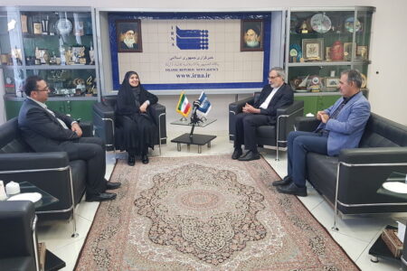 وزیر راه و شهرسازی از ایرنا بازدید کرد