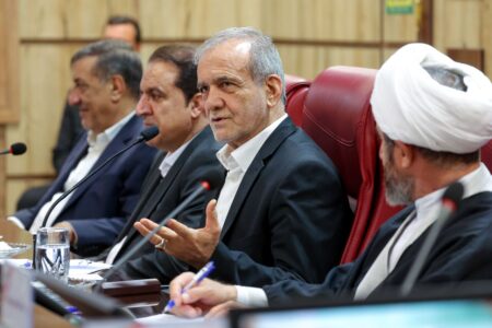 پزشکیان: ایران را نمی‌توان تحریم کرد/ لزوم همراهی مجلس با وزیر پیشنهادی اقتصاد