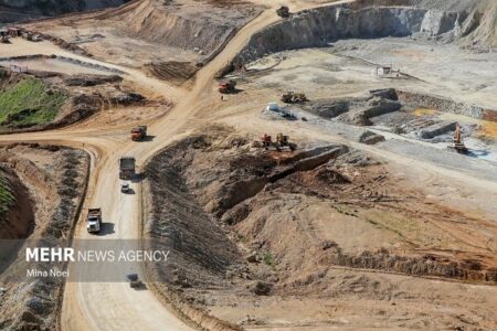 تولید طلا در ایران به ۲۵ تن در سال میرسد تولید طلا در ایران به ۲۵ تن در سال میرسد