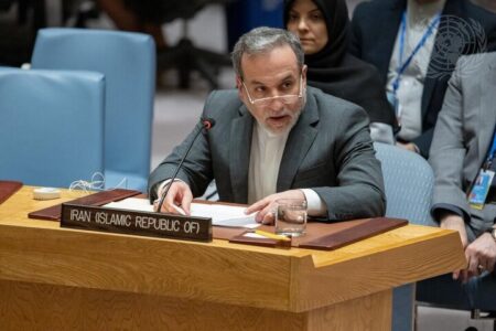 عراقچی: آمریکا به دیپلماسی خیانت کرد اما اروپا آن را خاک کرد