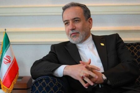 عراقچی: هیچ ترسی از مذاکره و چه بسا جنگ نداریم عراقچی: هیچ ترسی از مذاکره و چه بسا جنگ نداریم