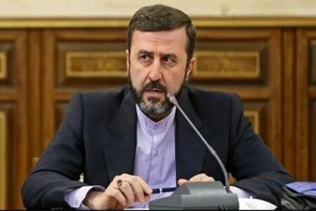 غریب آبادی:ادعای مقامات آمریکایی در پایبندی به دیپلماسی غیر واقعی است غریب آبادی:ادعای مقامات آمریکایی در پایبندی به دیپلماسی غیر واقعی است