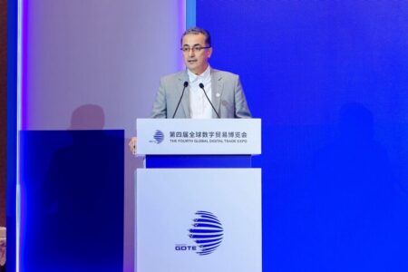 مناطق آزاد ایران به مرکز بزرگ تجاری اوراسیا تبدیل میشوند مناطق آزاد ایران به مرکز بزرگ تجاری اوراسیا تبدیل میشوند