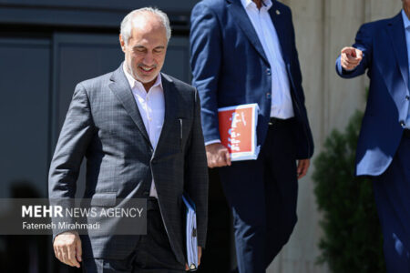 پورمحمدی: بودجه ۱۴۰۵ با حذف یا کاهش ردیفهای کماولویت تدوین میشود پورمحمدی: بودجه ۱۴۰۵ با حذف یا کاهش ردیفهای کماولویت تدوین میشود