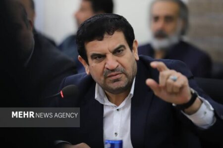 انتقاد نماینده آبادان ازسوءمدیریت آب در خوزستان وتهدید به استیضاح وزیر