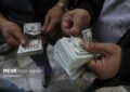 بازار ارز تجاری ترمز قیمت دلار را کشید+ جدول نرخ ارزها بازار ارز تجاری ترمز قیمت دلار را کشید+ جدول نرخ ارزها