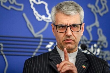 بقایی: جهان باید قانونشکنیهای وحشیانه رژیم اسرائیل را متوقف کند بقایی: جهان باید قانونشکنیهای وحشیانه رژیم اسرائیل را متوقف کند