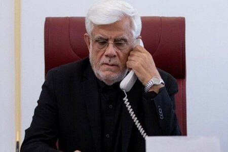 تسلیت عارف در پی شهادت ۲ نفر از اعضای کادر پروازی هلالاحمر تسلیت عارف در پی شهادت ۲ نفر از اعضای کادر پروازی هلالاحمر