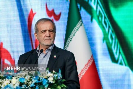 افتتاح یک واحد تولیدی در قزوین توسط رئیس جمهور افتتاح یک واحد تولیدی در قزوین توسط رئیس جمهور