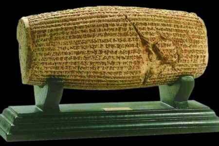 ایران نقش محوری در ثبت جهانی منشور کوروش ایفا کرد ایران نقش محوری در ثبت جهانی منشور کوروش ایفا کرد