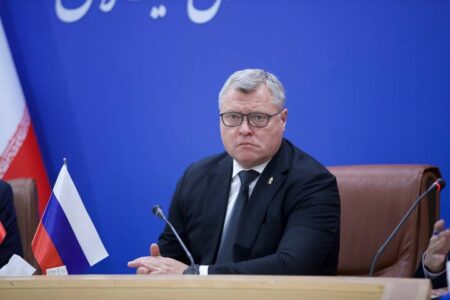 بابوشکین: راه‌آهن رشت-آستارا محور توسعه تجارت ایران و روسیه است