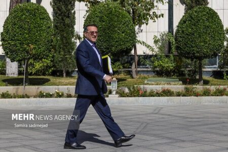 تقویت دستگاه‌های ارائه دهنده خدمات ضروری با حذف نهادهای موازی+ فیلم