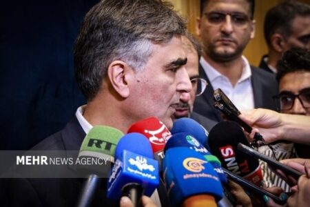 فروش داراییهای بانک آینده در مراحل نهایی؛ ایرانمال خریدار دارد فروش داراییهای بانک آینده در مراحل نهایی؛ ایرانمال خریدار دارد