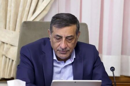 قائمپناه: دولت برای هر لیتر بنزین ۳۶ هزار تومان یارانه پرداخت میکند قائمپناه: دولت برای هر لیتر بنزین ۳۶ هزار تومان یارانه پرداخت میکند