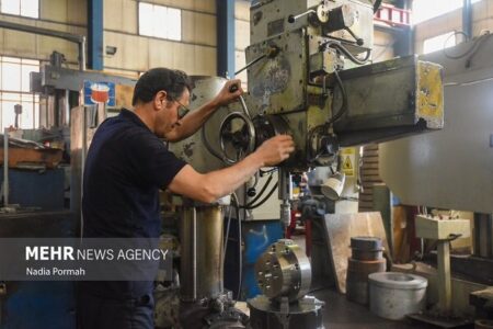 کمبود نیروی متخصص؛ ۴۳ درصد از کارکنان صنعتی غیرماهر هستند